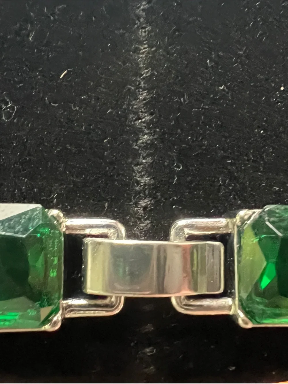 Vintage Emerald Green Crystal Necklace - Women Jewelry - Picture 5 of 5